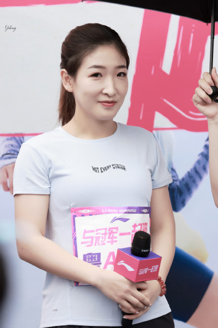 刘诗雯 20230507 与冠军一起跑我们“美力”...